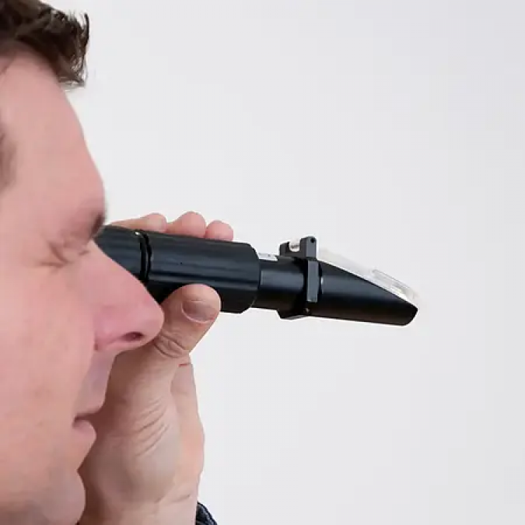 PCE BRİX REFRAKTOMETRE LED  | PCE-032